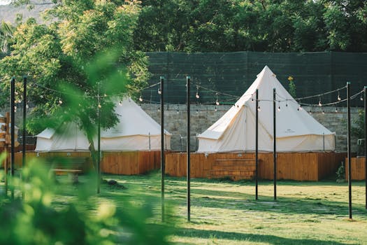 Glamping vs. Camping: Which Is More Eco-Friendly for Nature Lovers?