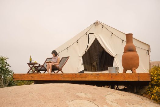 Ultimate Guide to Glamping: Packing Tips for a Luxurious Outdoor Escape